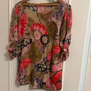 Floral Patterned Blouse with Pink and Brown Tones